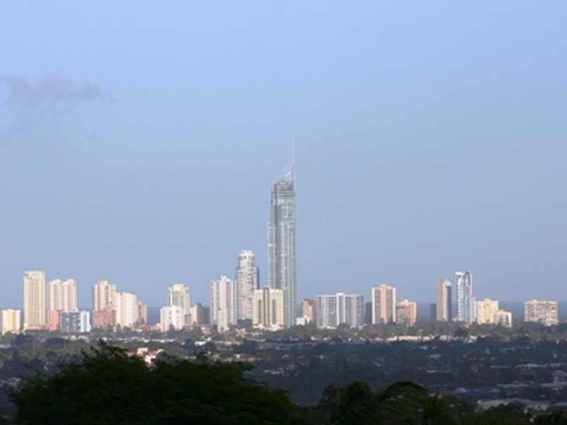 28 Kincaid Drive, Highland Park QLD 4211