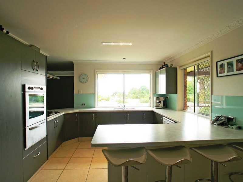 28 Kincaid Drive, Highland Park QLD 4211