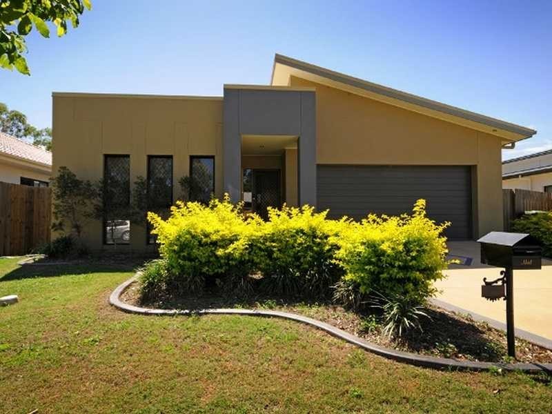 11 Laura Place, Varsity Lakes QLD 4227