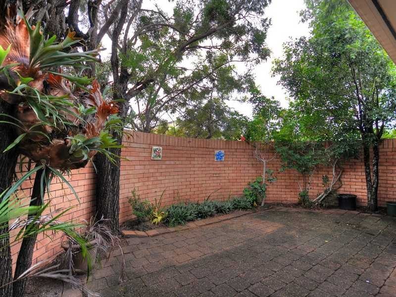 6/105 Christine Avenue, Burleigh Waters QLD 4220