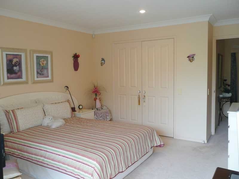 12/2 Beachcomber Court, Burleigh Waters QLD 4220