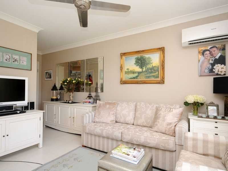 21/14 Spendelove Ave, Southport QLD 4215