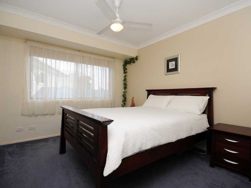 6 Glasshouse Drive, Varsity Lakes QLD 4227