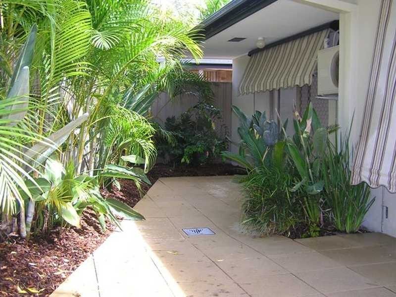 18 Regensberg Close, Varsity Lakes QLD 4227