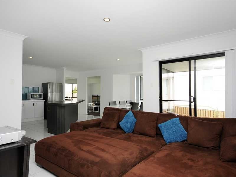 14 Everstar Street, Reedy Creek QLD 4227