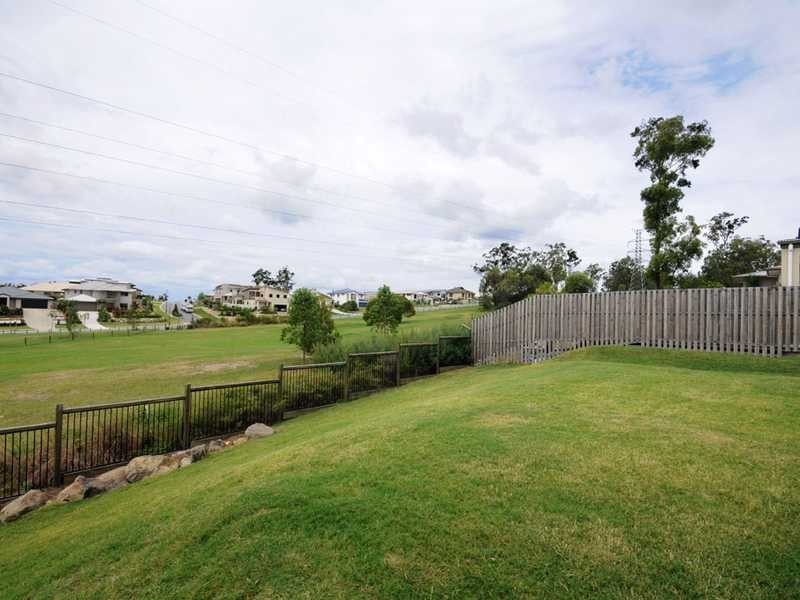 14 Everstar Street, Reedy Creek QLD 4227