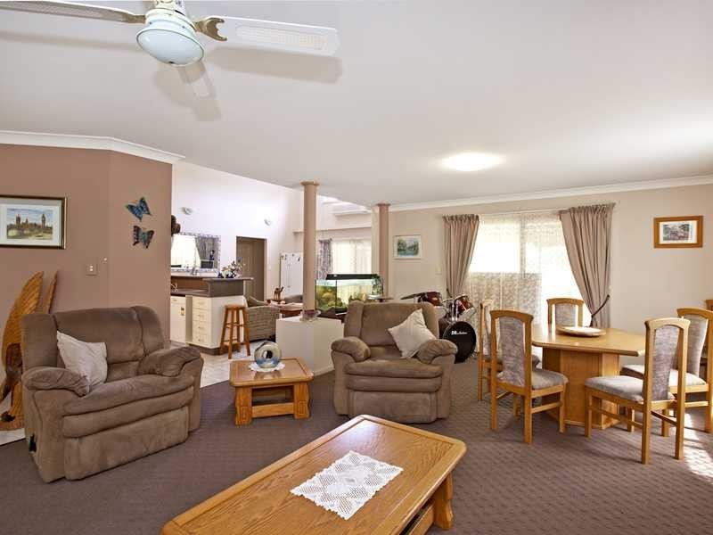 14 Frankenia Court, Regents Park QLD 4118