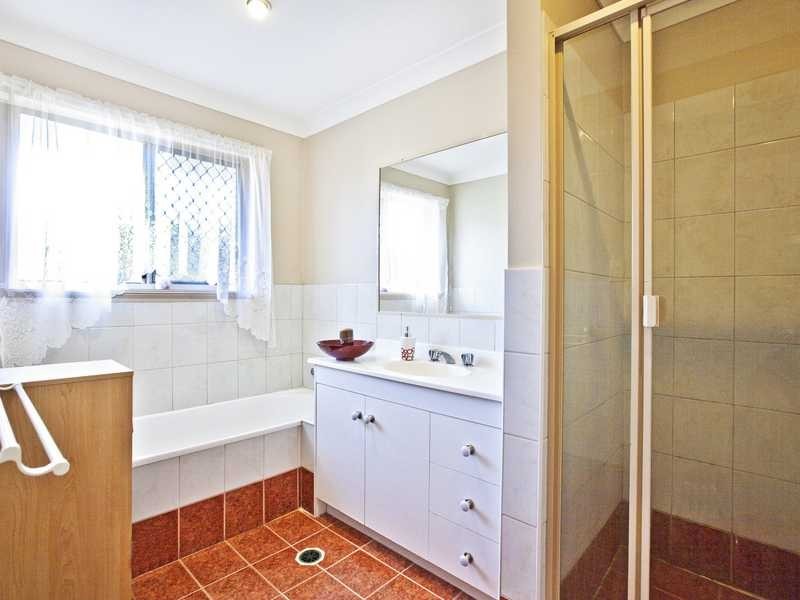 14 Frankenia Court, Regents Park QLD 4118