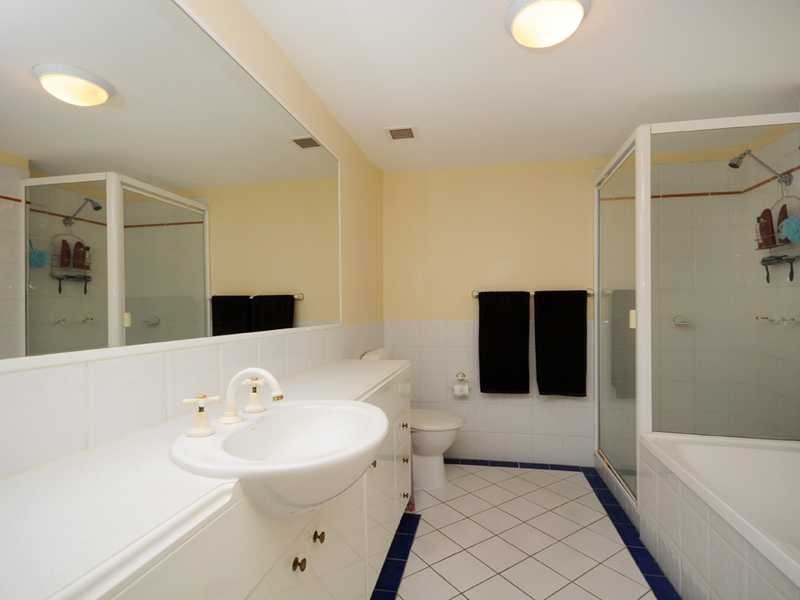 27/28 Chairlift Avenue, Nobby Beach QLD 4218