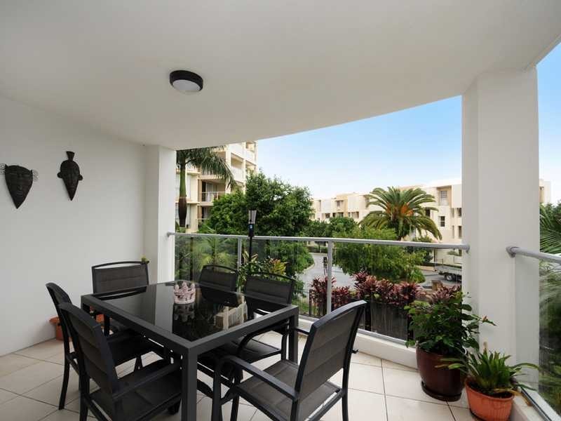 18/253 Varsity Parade, Varsity Lakes QLD 4227