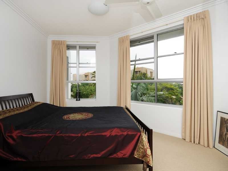 18/253 Varsity Parade, Varsity Lakes QLD 4227