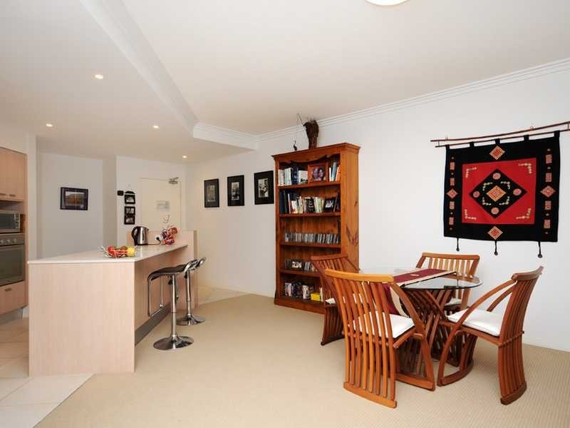 18/253 Varsity Parade, Varsity Lakes QLD 4227