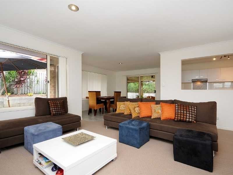 16 Matthew Close, Burleigh Heads QLD 4220