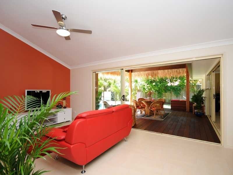 107 Burleigh Street, Burleigh Waters QLD 4220