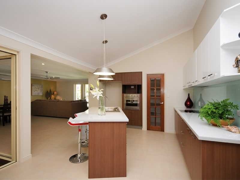 107 Burleigh Street, Burleigh Waters QLD 4220