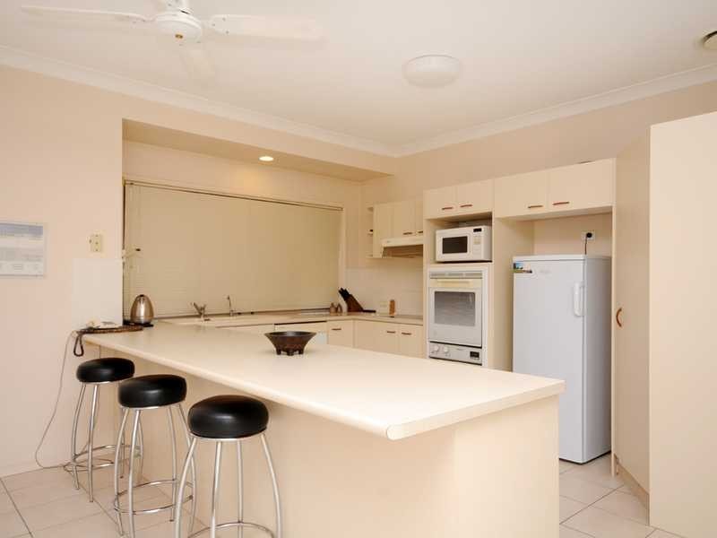 18 Wedgebill Parade, Burleigh Waters QLD 4220