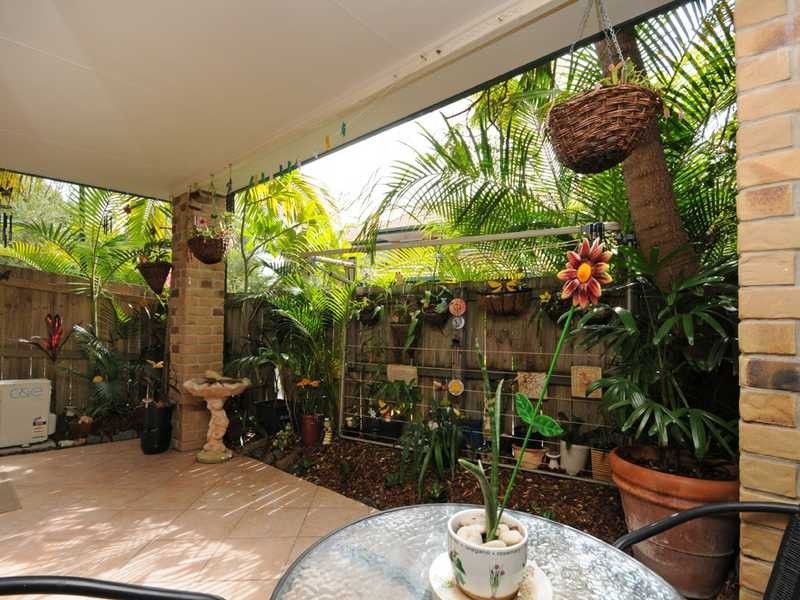 63/220 Christine Ave, Burleigh Waters QLD 4220