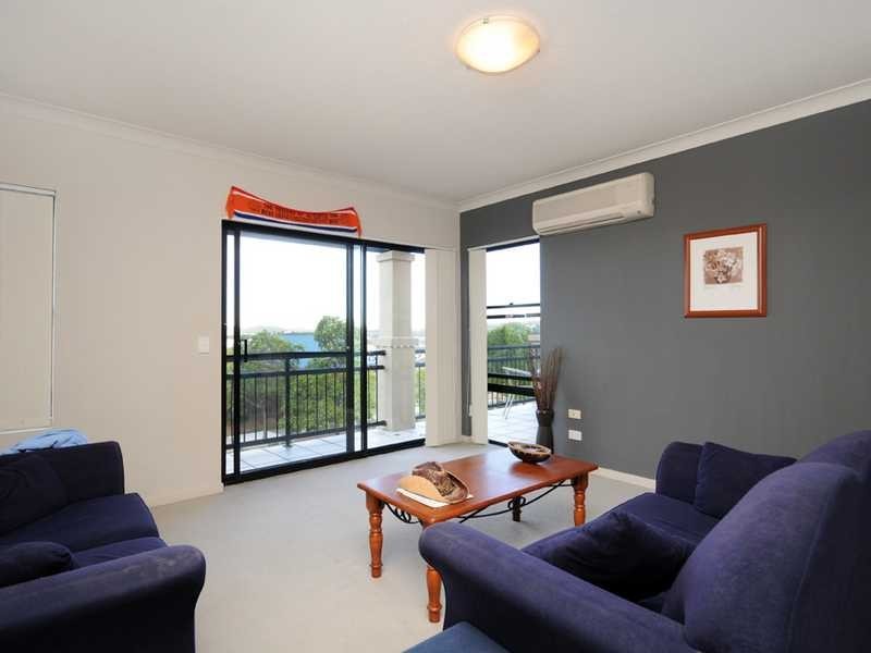 44/2 Geraldton Drive, Varsity Lakes QLD 4227