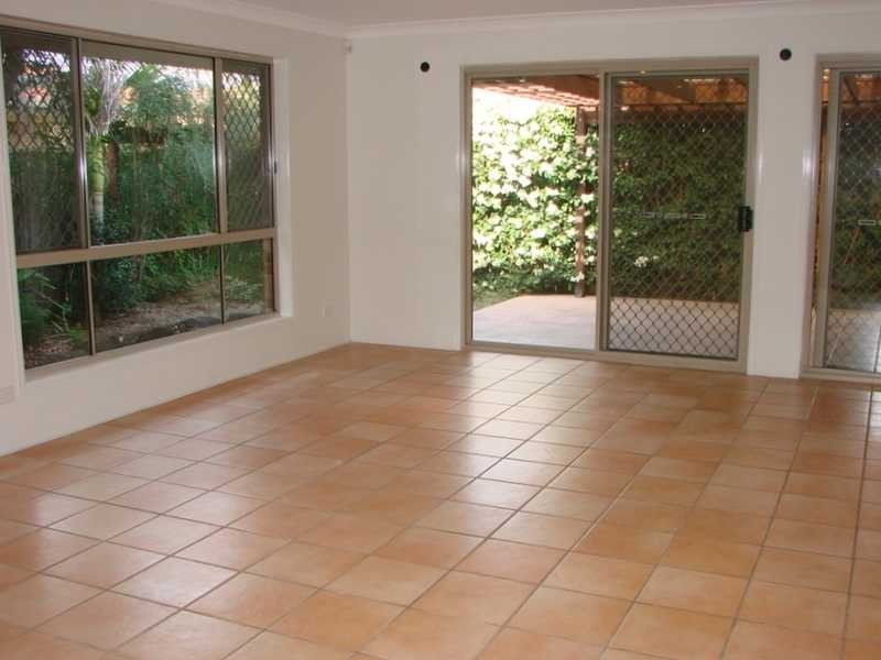 13 Sonama Court, Burleigh Waters QLD 4220