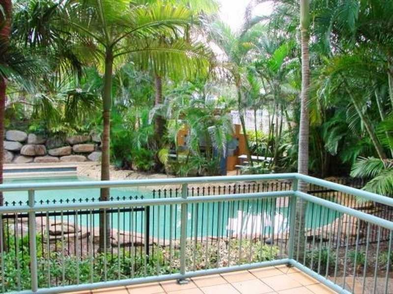 8/955 Gold Coast Highway, Palm Beach QLD 4221