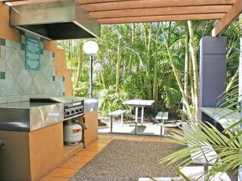 8/955 Gold Coast Highway, Palm Beach QLD 4221