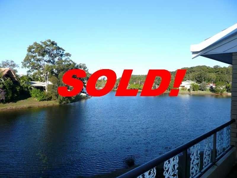 5/2 Sunbird Street, Burleigh Waters QLD 4220