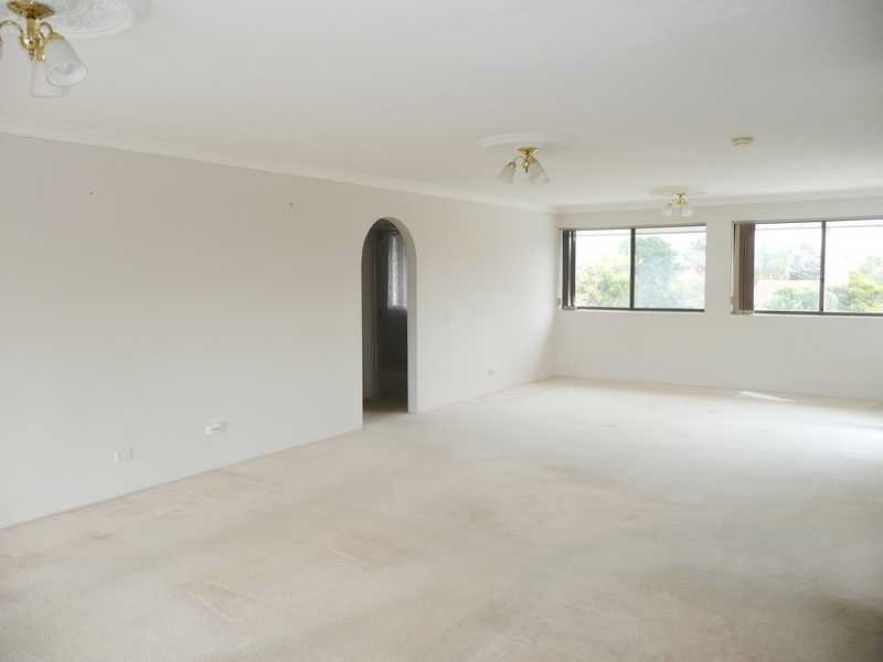 5/2 Sunbird Street, Burleigh Waters QLD 4220