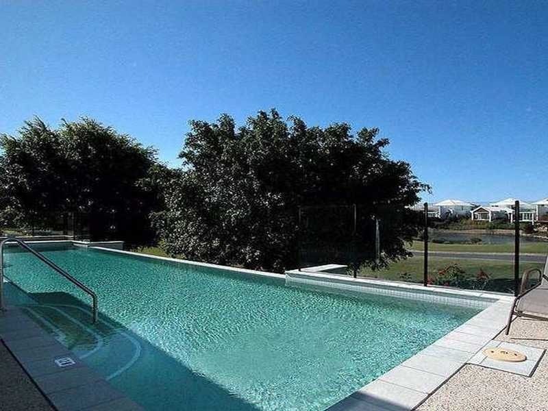 30/901 Medinah Ave, Robina QLD 4226