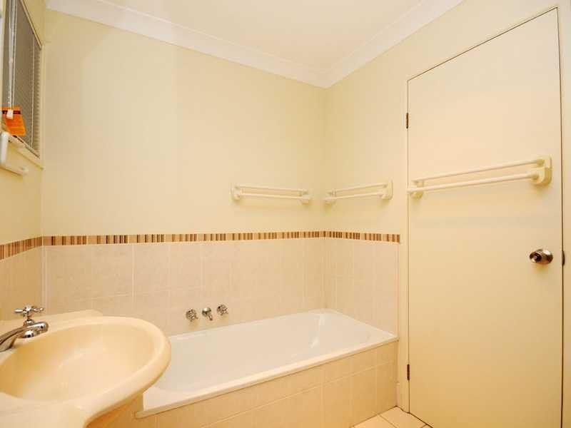 2/46 Mojave Street, Burleigh Waters QLD 4220