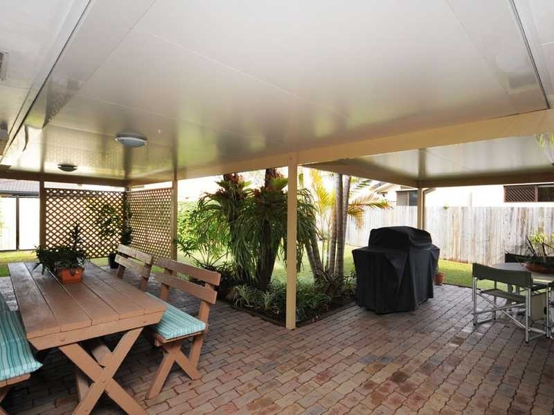 4 Honeywood Court, Burleigh Waters QLD 4220