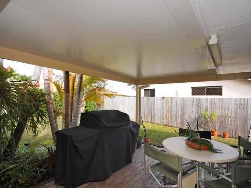 4 Honeywood Court, Burleigh Waters QLD 4220