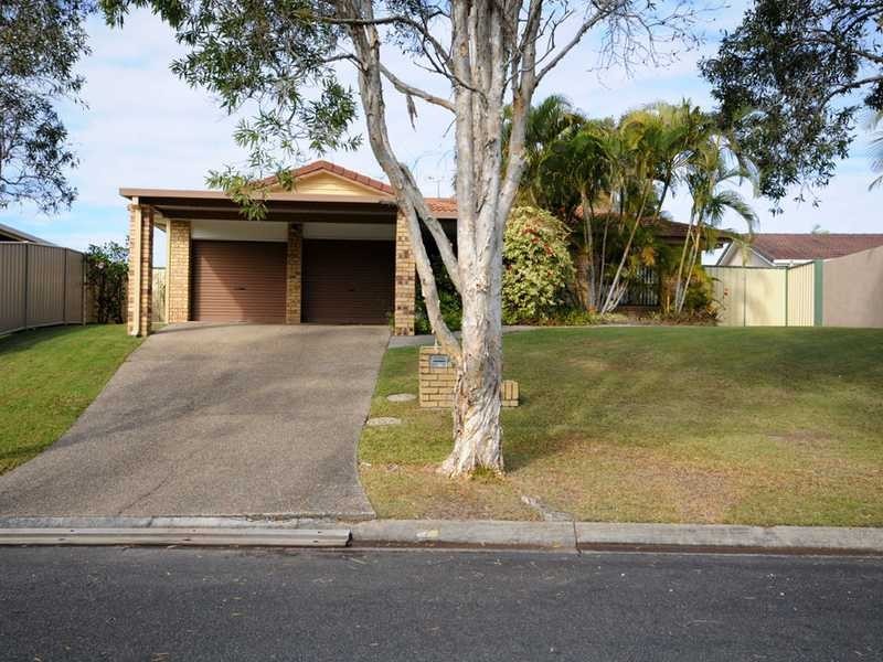 4 Honeywood Court, Burleigh Waters QLD 4220
