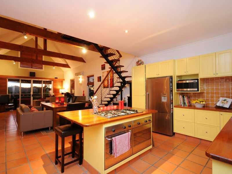 140 Valley Drive, Tallebudgera QLD 4228