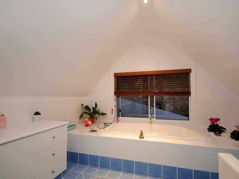 140 Valley Drive, Tallebudgera QLD 4228