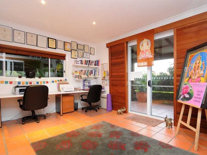 140 Valley Drive, Tallebudgera QLD 4228