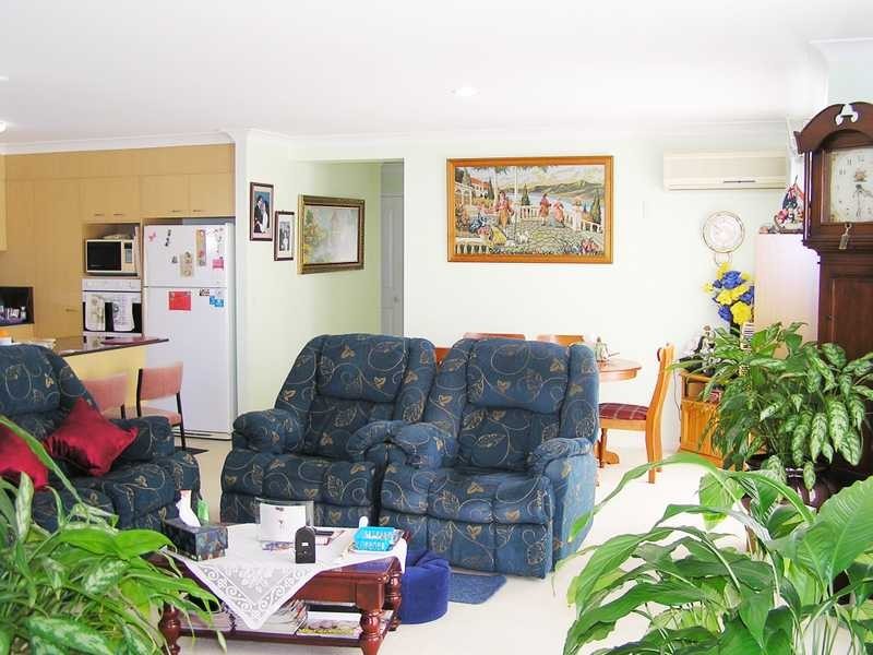 221/64 Gilston Road, Nerang QLD 4211