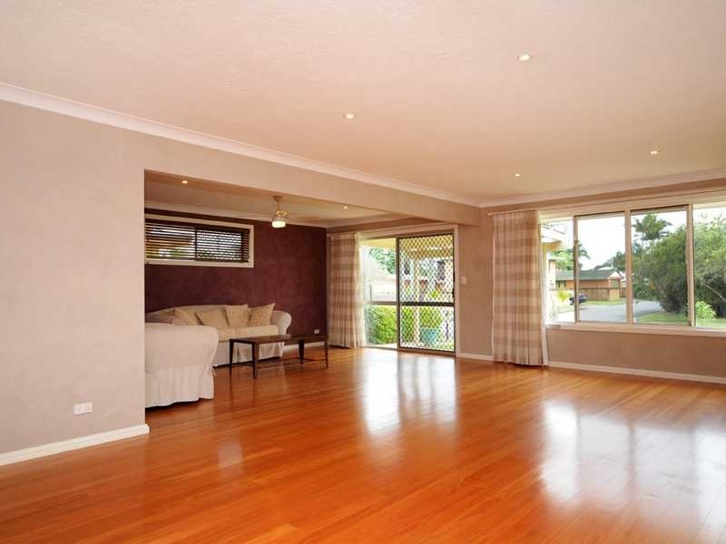 26 Kallay Street, Miami QLD 4220