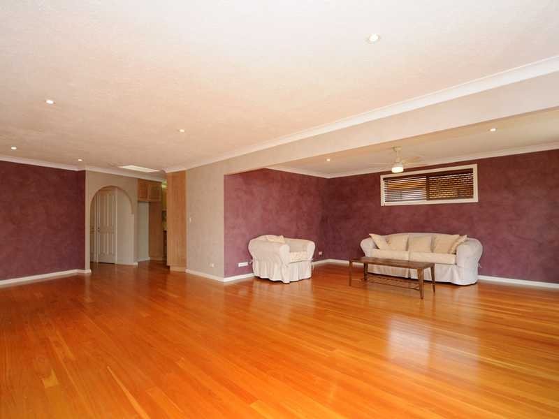 26 Kallay Street, Miami QLD 4220