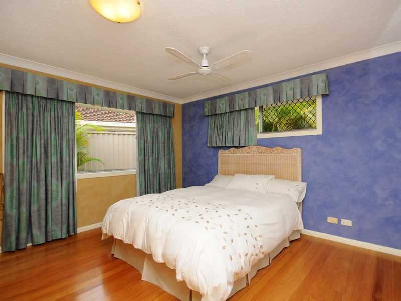 26 Kallay Street, Miami QLD 4220