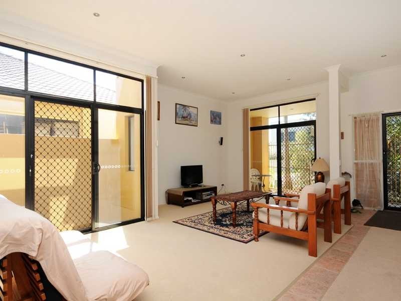 19 Bayswater Drive, Varsity Lakes QLD 4227