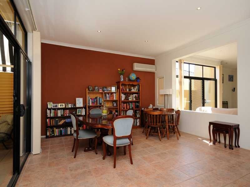 19 Bayswater Drive, Varsity Lakes QLD 4227