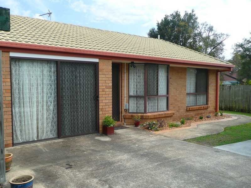 2/12 Hentdale Court, Labrador QLD 4215