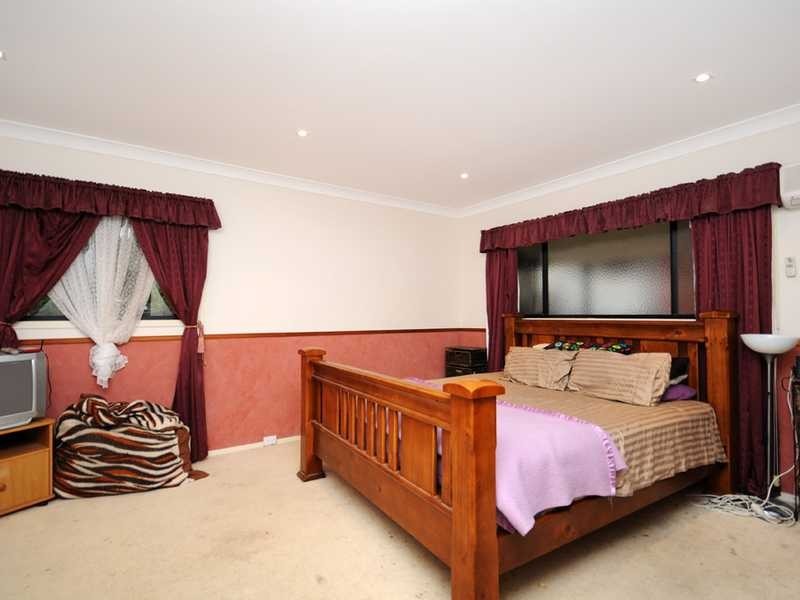 66 Koola Drive, Nerang QLD 4211
