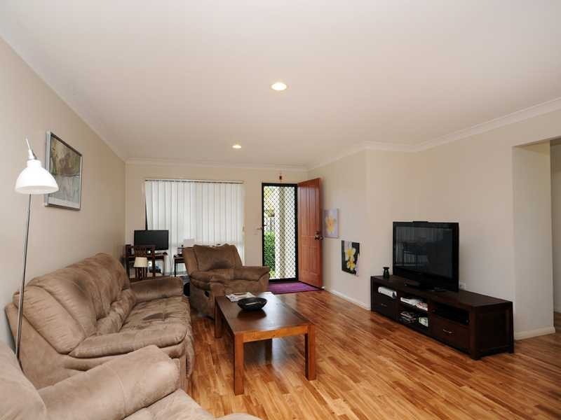 17a/64 Gilston Road, Nerang QLD 4211