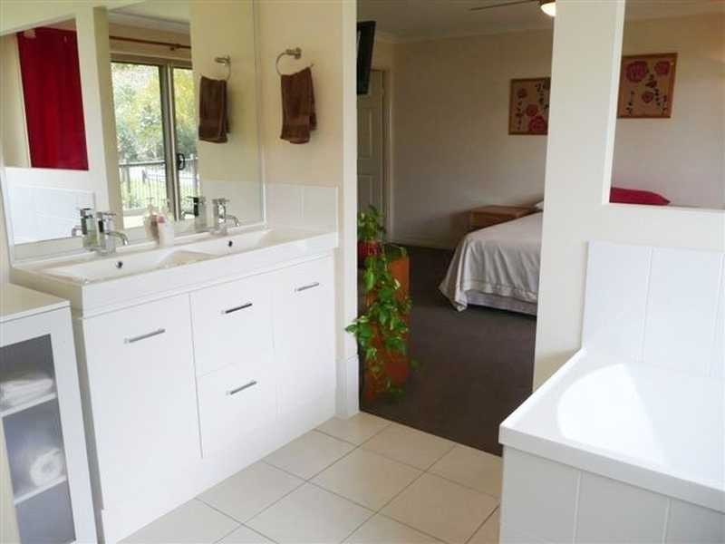 6 Skyburnett Reedy Creek, Reedy Creek QLD 4227