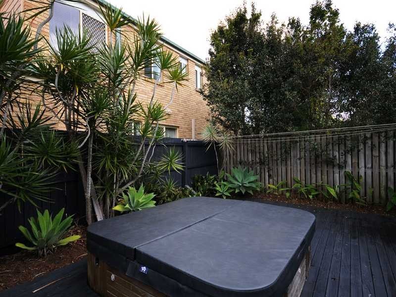 2/1874 Gold Coast Hwy, Burleigh Heads QLD 4220