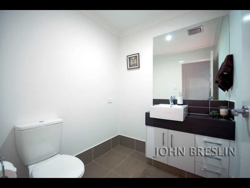 13 Camarillo Circuit, Reedy Creek QLD 4227