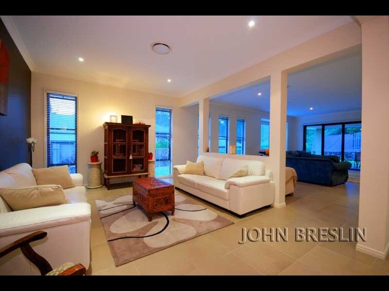 10 Observatory Drive, Reedy Creek QLD 4227