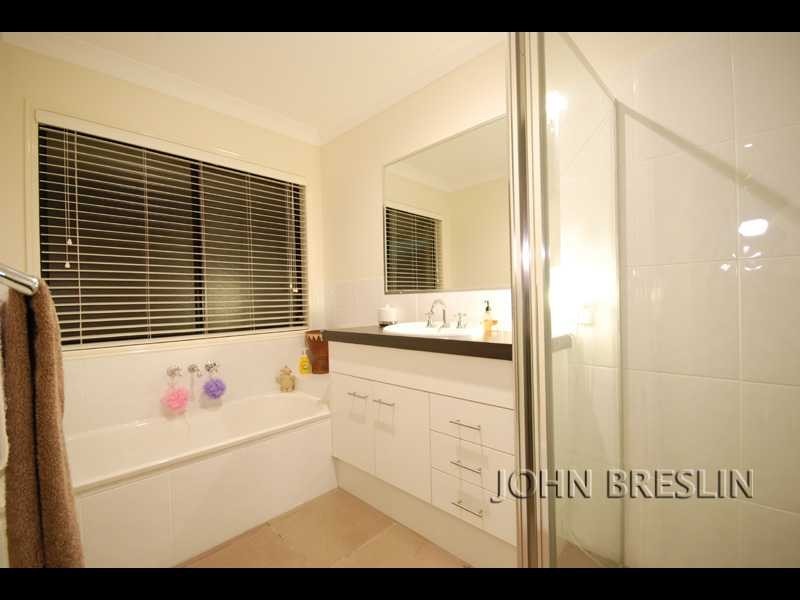 10 Observatory Drive, Reedy Creek QLD 4227