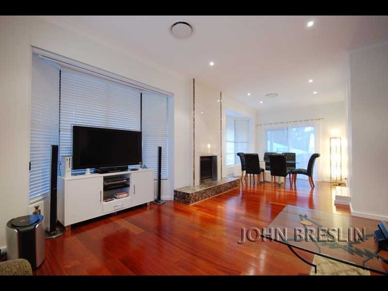 25 Karragatta Court, Tallebudgera QLD 4228